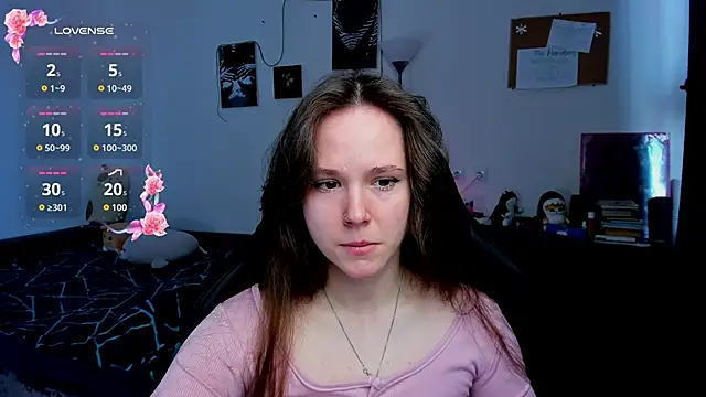 cute little ass online show from March 27, 6:11 am