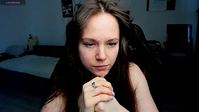 cute little ass online show from March 10, 4:05 am