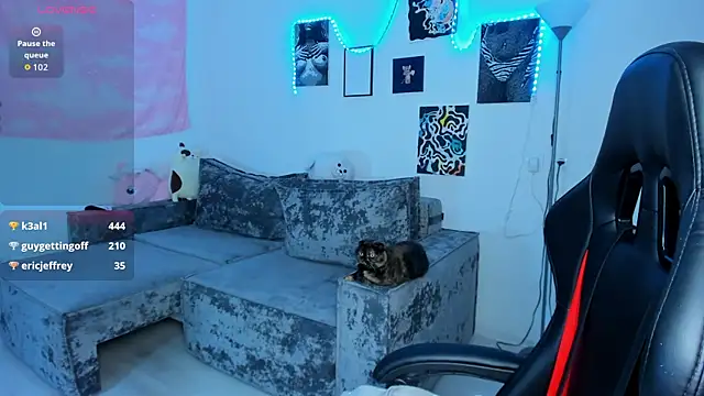 cute little ass online show from September 10, 12:09 am