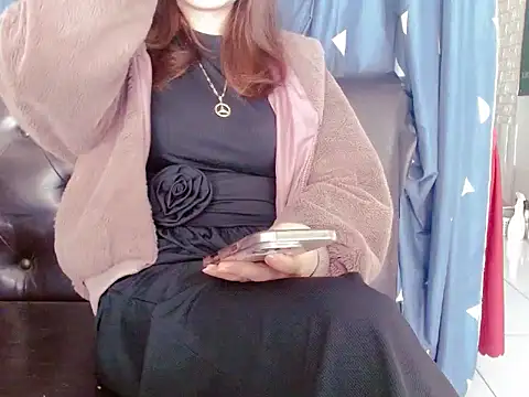 Alisa8x sexy online show from November 23, 2:21 am