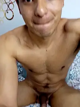 Valois2025 online show from November 16, 11:30 pm