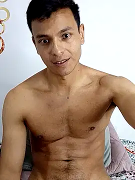 Valois2025 online show from November 11, 5:46 am