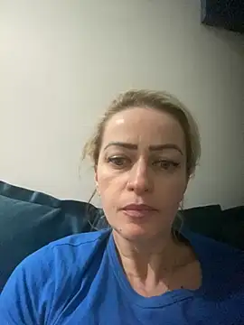 Snapshot of Alerquinasc chatting on October 14, 11:47 pm Alerquinasc online show from October 14, 11:47 pm