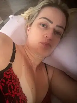 Snapshot of Alerquinasc chatting on November 30, 5:36 pm Alerquinasc online show from November 30, 5:36 pm