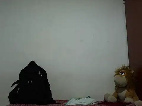 Snapshot of MeganAndMax@xh chatting on October 8, 2:35 am MeganAndMaxxh online show from October 8, 2:35 am