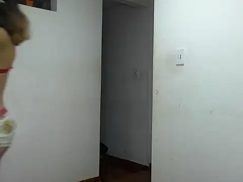 Snapshot of MeganAndMax@xh chatting on September 15, 12:55 am MeganAndMaxxh online show from September 15, 12:55 am