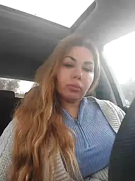 Snapshot of Alisasex@xh chatting on December 12, 12:01 pm Alisasexxh online show from December 12, 12:01 pm