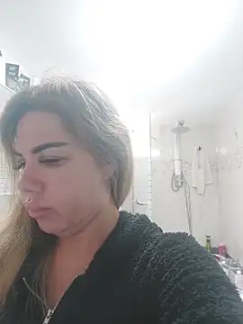 Alisasexxh online show from May 9, 1:03 pm