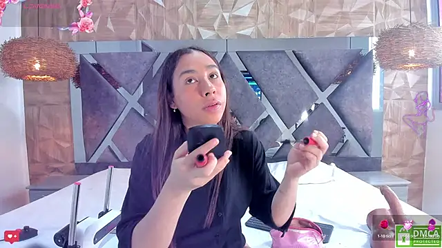 Selene  Lopez  online show from March 16, 7:49 pm