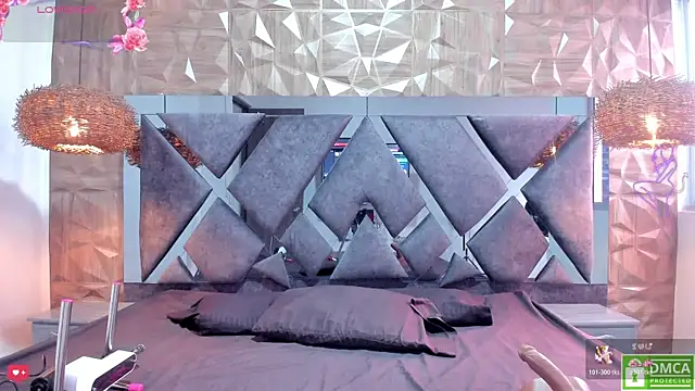 Selene  Lopez  online show from March 24, 7:47 pm