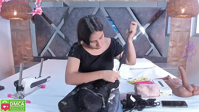 Snapshot of Selene__Lopez_ chatting on June 16, 7:25 pm Selene Lopez online show from June 16, 7:25 pm