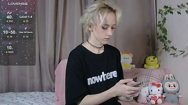 Snapshot of NextVibe_ chatting on November 25, 5:13 pm NextVibe online show from November 25, 5:13 pm