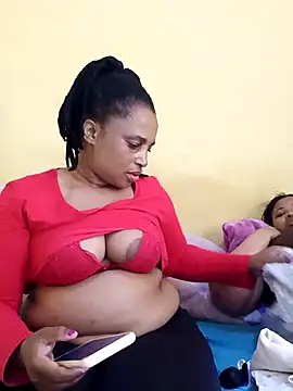 Snapshot of Prettyboobiesx chatting on November 15, 7:56 am Prettyboobiesx online show from November 15, 7:56 am