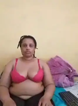 Snapshot of Prettyboobiesx chatting on November 20, 5:41 am Prettyboobiesx online show from November 20, 5:41 am