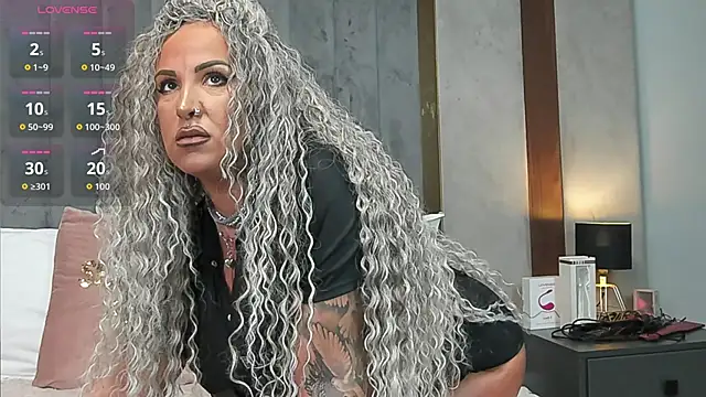 Sierra Quinn online show from February 13, 9:15 pm