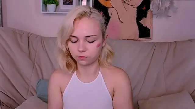 Charlotte Colinss online show from September 14, 4:57 am