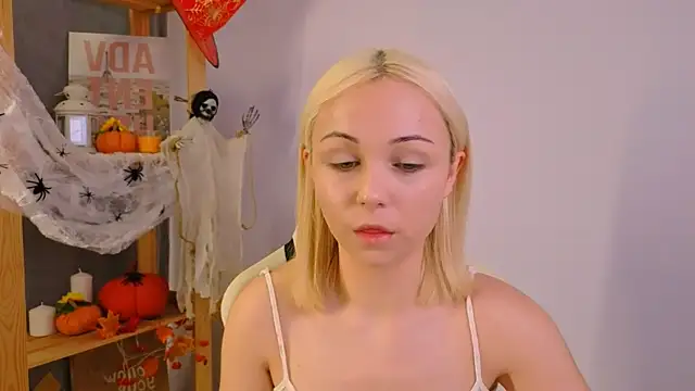 Charlotte Colinss online show from October 22, 4:56 am