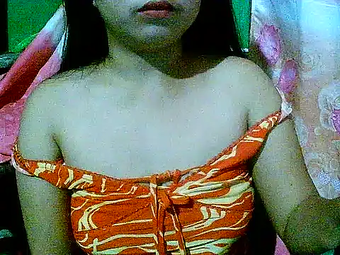 Snapshot of hotmom_pinay chatting on October 8, 3:13 pm hotmom pinay online show from October 8, 3:13 pm