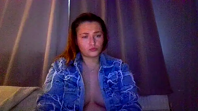 Snapshot of RUBY-ROSE-SWINGS chatting on November 23, 8:24 am RUBY-ROSE-SWINGS online show from November 23, 8:24 am