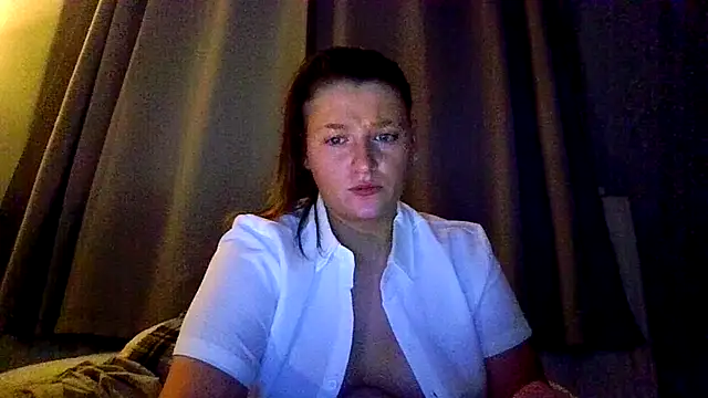 Snapshot of RUBY-ROSE-SWINGS chatting on December 4, 2:32 am RUBY-ROSE-SWINGS online show from December 4, 2:32 am