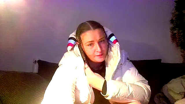 Snapshot of RUBY-ROSE-SWINGS chatting on December 16, 7:29 pm RUBY-ROSE-SWINGS online show from December 16, 7:29 pm