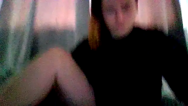 Snapshot of RUBY-ROSE-SWINGS chatting on October 21, 9:52 am RUBY-ROSE-SWINGS online show from October 21, 9:52 am
