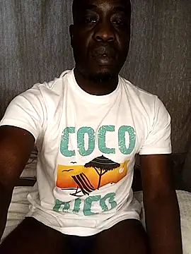 Snapshot of WaiterZim chatting on October 22, 9:24 pm WaiterZim online show from October 22, 9:24 pm