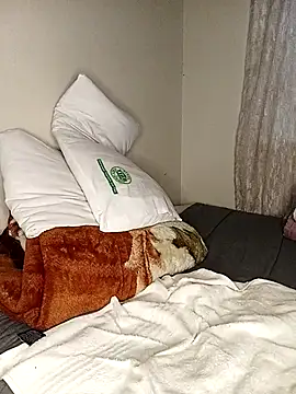 Snapshot of WaiterZim chatting on January 5, 5:27 pm WaiterZim online show from January 5, 5:27 pm