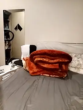 Snapshot of WaiterZim chatting on October 21, 10:53 pm WaiterZim online show from October 21, 10:53 pm