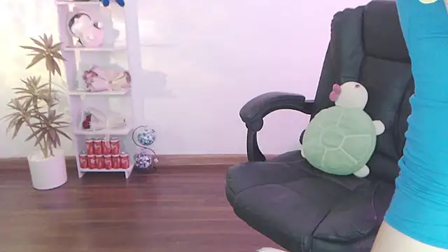 Suzie Wet Cave online show from October 2, 12:08 pm