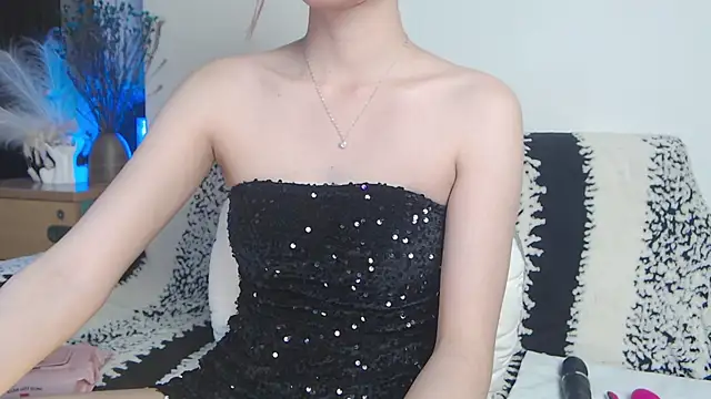 Suzie Wet Cave online show from January 12, 1:18 pm