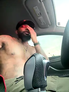 Snapshot of StandOnthatboy chatting on October 22, 12:37 pm StandOnthatboy online show from October 22, 12:37 pm