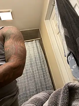 Snapshot of StandOnthatboy chatting on November 7, 12:53 pm StandOnthatboy online show from November 7, 12:53 pm