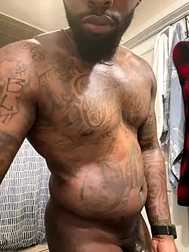 Snapshot of StandOnthatboy chatting on November 22, 1:10 pm StandOnthatboy online show from November 22, 1:10 pm