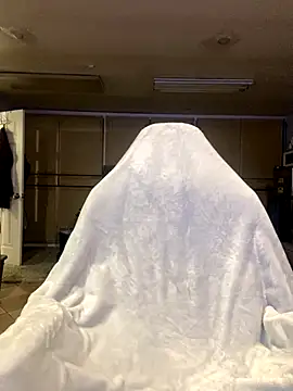 Snapshot of StandOnthatboy chatting on November 16, 2:49 am StandOnthatboy online show from November 16, 2:49 am