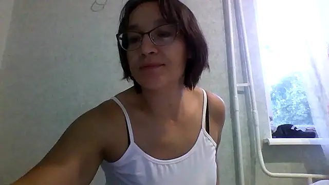 Moon Janis online show from September 13, 3:45 pm