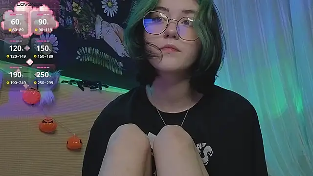 Miko Meow online show from October 29, 6:18 pm