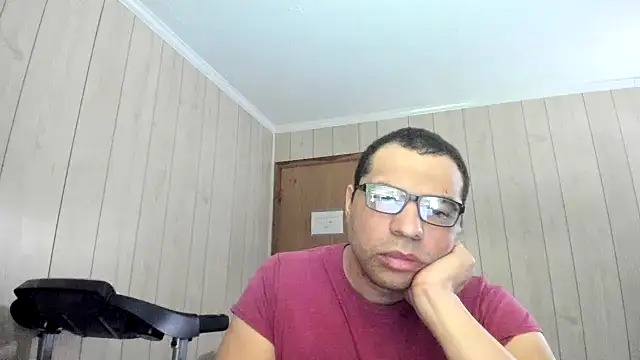 NaturalBeautyQueen online show from June 14, 7:59 pm