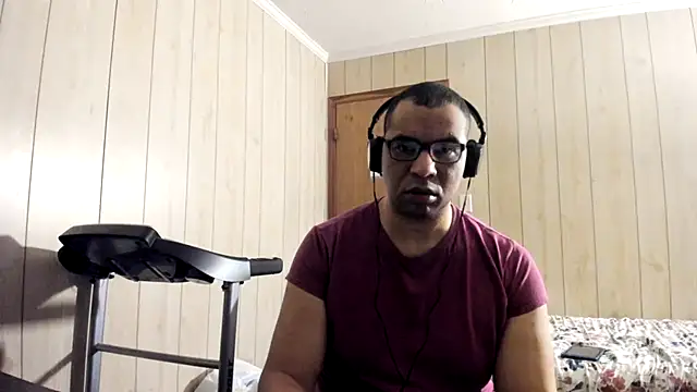 NaturalBeautyQueen online show from July 3, 1:06 pm