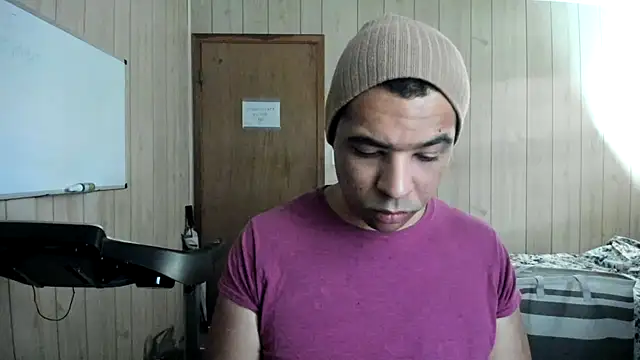 Snapshot of NaturalBeautyQueen chatting on September 29, 1:17 pm NaturalBeautyQueen online show from September 29, 1:17 pm