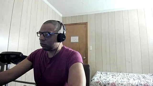 NaturalBeautyQueen online show from June 20, 5:18 pm