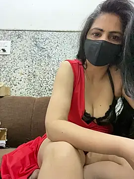 SashaPatel online show from April 30, 1:45 am