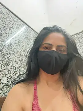 SashaPatel online show from April 4, 2:40 am