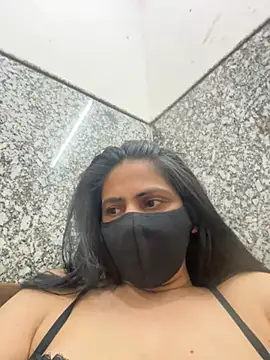 SashaPatel online show from April 22, 1:51 pm