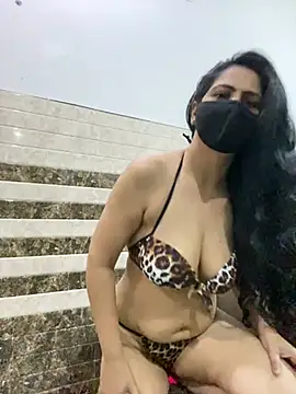 SashaPatel online show from May 9, 2:59 am