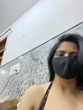 SashaPatel online show from May 4, 3:10 am
