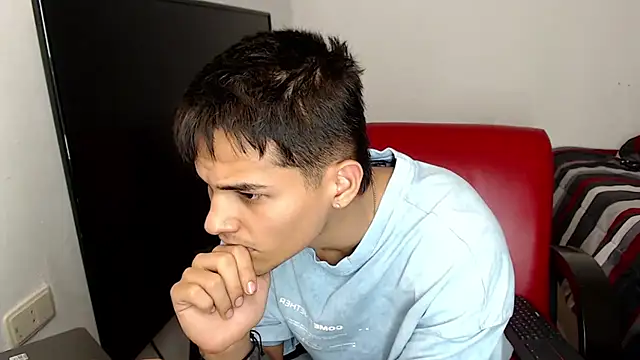 Alex mojica online show from February 21, 7:10 am