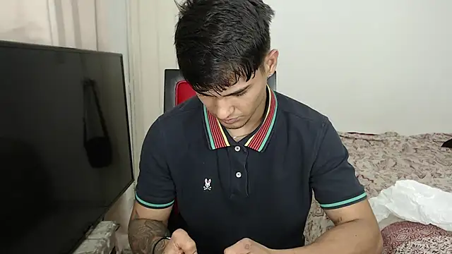 Alex mojica online show from October 15, 5:17 am