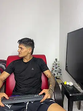 Alex mojica online show from February 11, 6:13 am