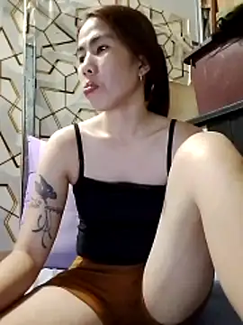 Snapshot of Deliciousgirl14 chatting on April 23, 12:40 pm Deliciousgirl14 online show from April 23, 12:40 pm